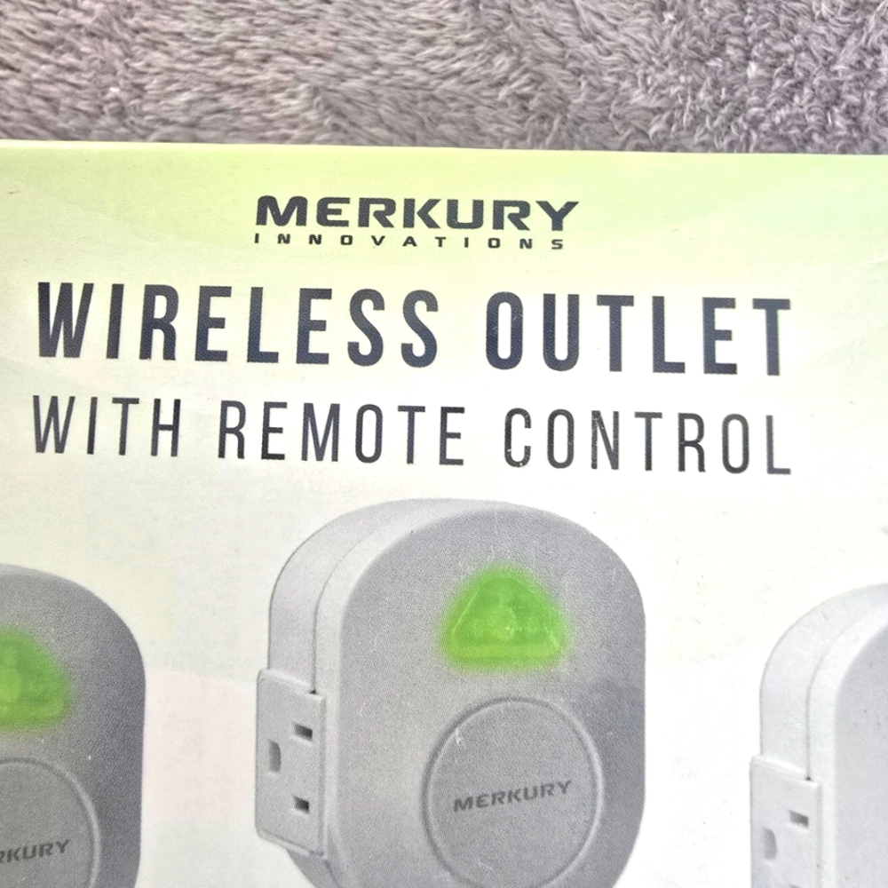 NEW! Merkury Wireless Outlet  3 Pack with Remote Control! Use Anywhere!